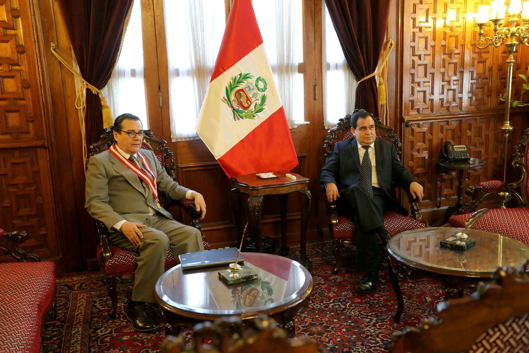 Reunión entre presidente del Congreso, Fredy Otárola; y titular del Poder Judicial, Enrique Mendoza.