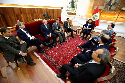 Consejo de Estado, presidido por el mandatario Ollanta Humala, discute temas relacionados a la seguridad ciudadana.