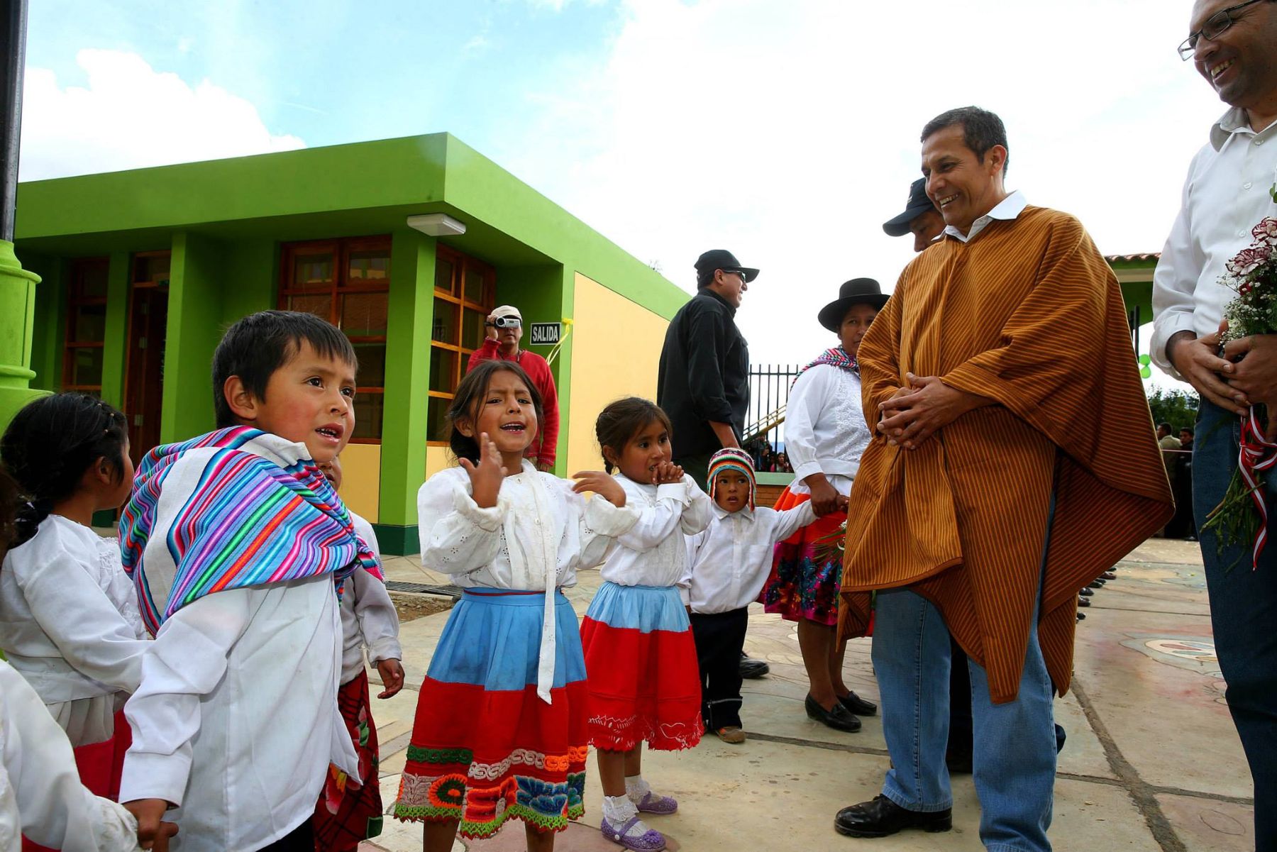 Ayacucho, Perú - Mayo 04, 2014. Presidente Ollanta Humala inauguró colegios en provincia ayacuchana de Huanta.