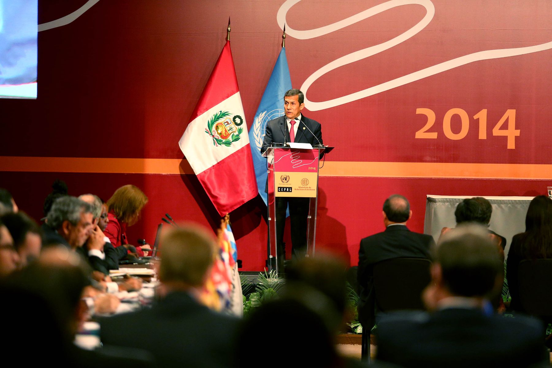 LIMA,PERU MAYO 06. Presidente de la República, Ollanta Humala Tasso, inauguró el “Trigésimo Quinto Periodo de Sesiones de la Comisión Económica para América Latina y el Caribe (CEPAL)” que se realiza en Lima..
Foto: ANDINA/Prensa Presidencia