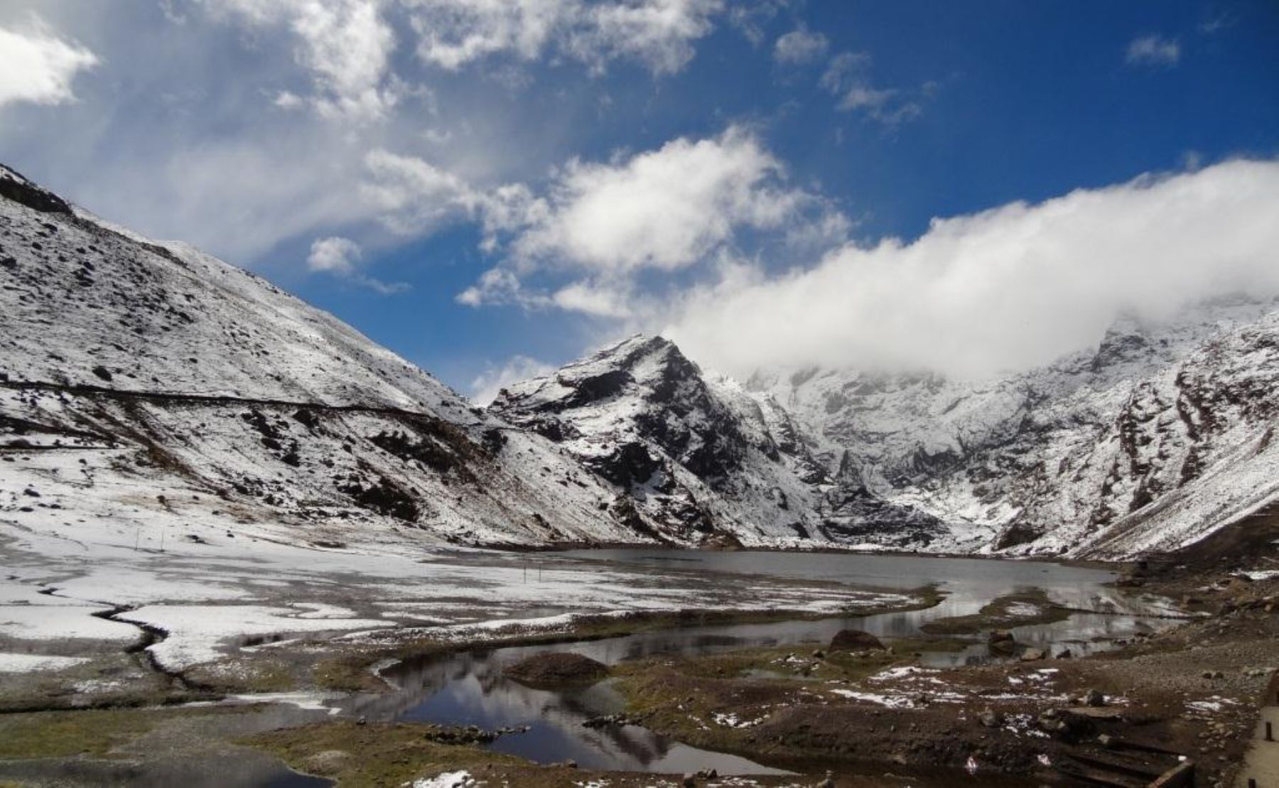Ayacucho: Gobierno Regional brindan atención a las localidades afectadas por las heladas