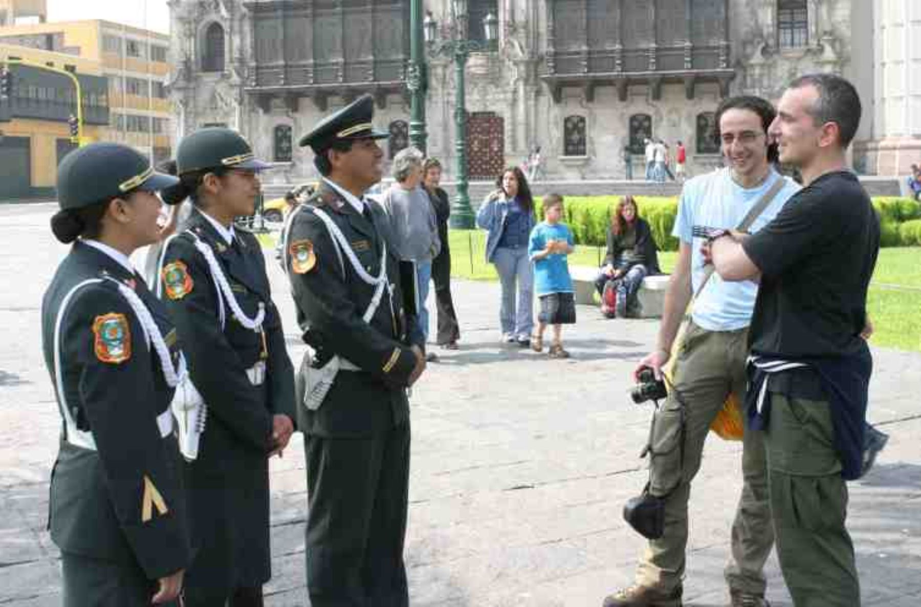 tourist police peru