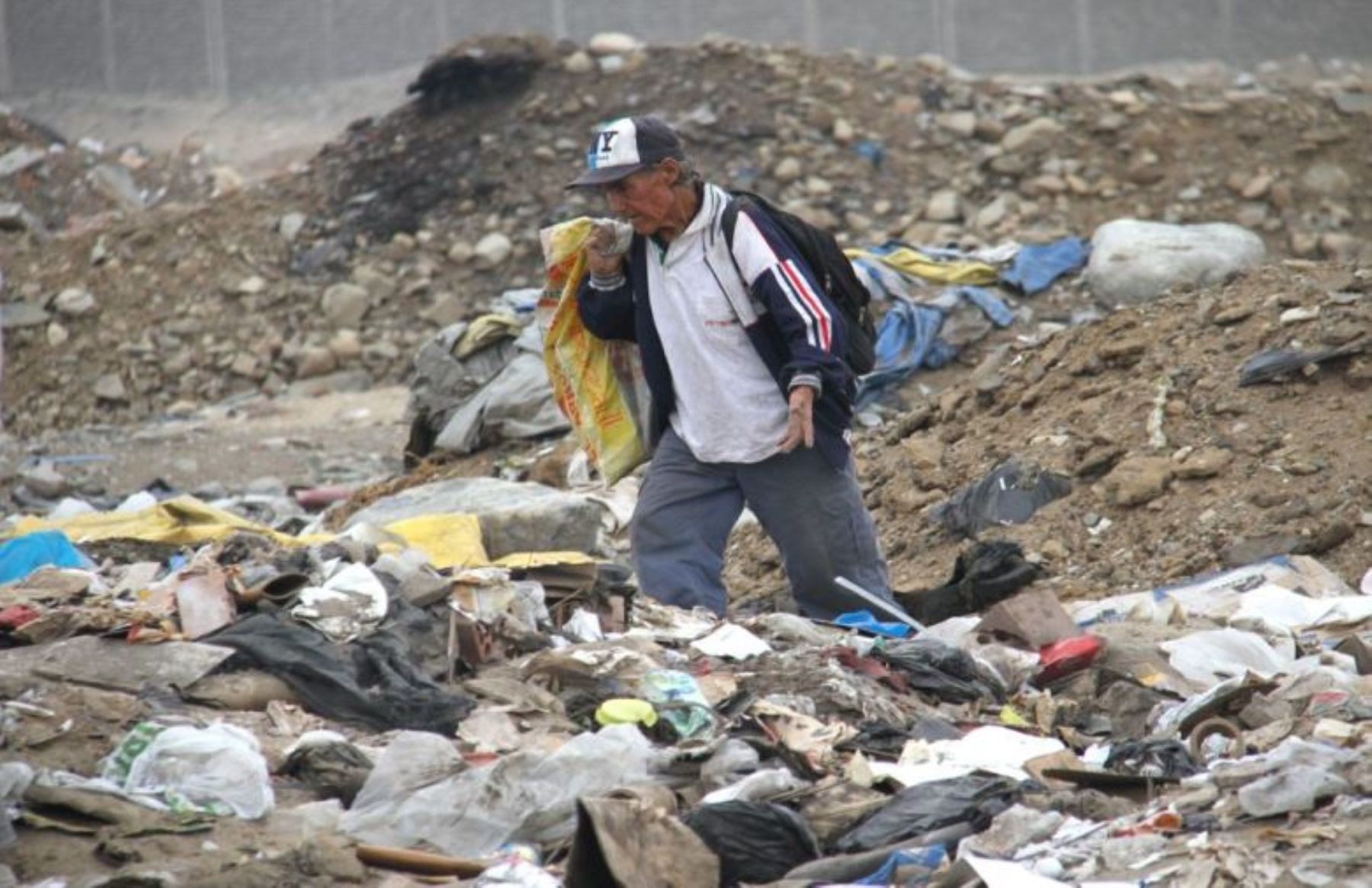 Municipalidad del Santa declarará en emergencia botadero de basura de Chimbote. ANDINA/Archivo