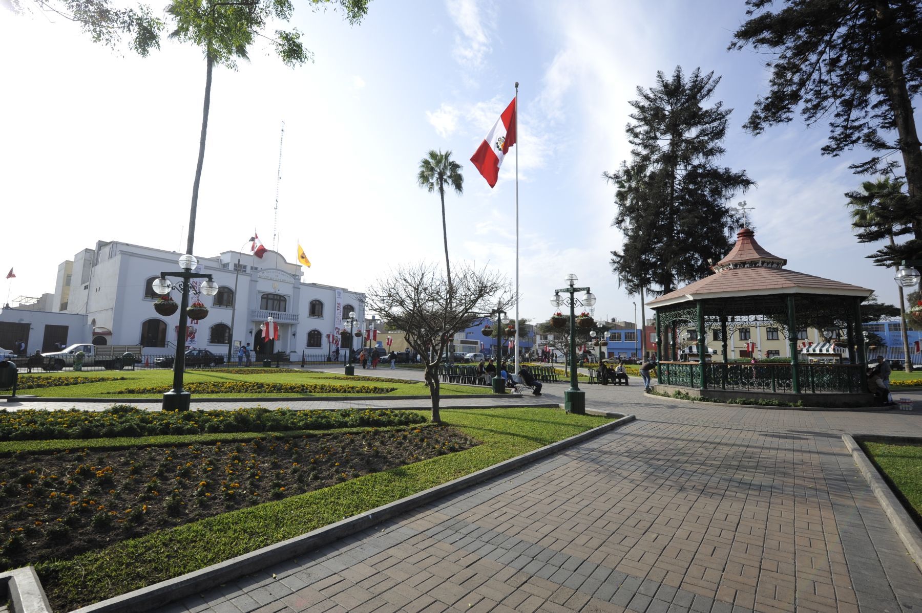 En plaza Surco instalarán pantallas gigantes.