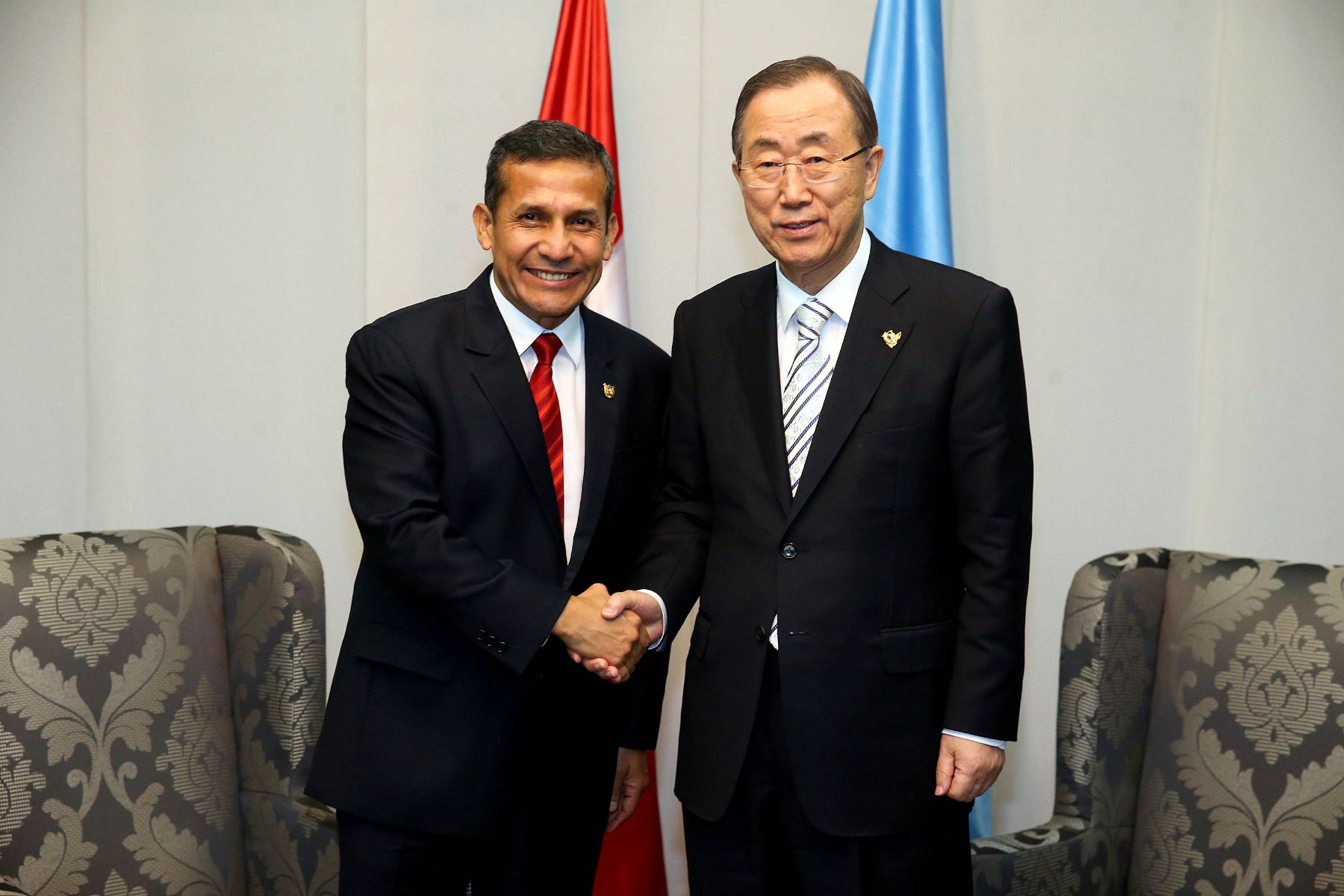En el marco de la cumbre G-77 en Bolivia, el presidente Ollanta Humala sostuvo un encuentro con el Secretario General de la ONU, Ban Ki Moon. ANDINA/Prensa Presidencia