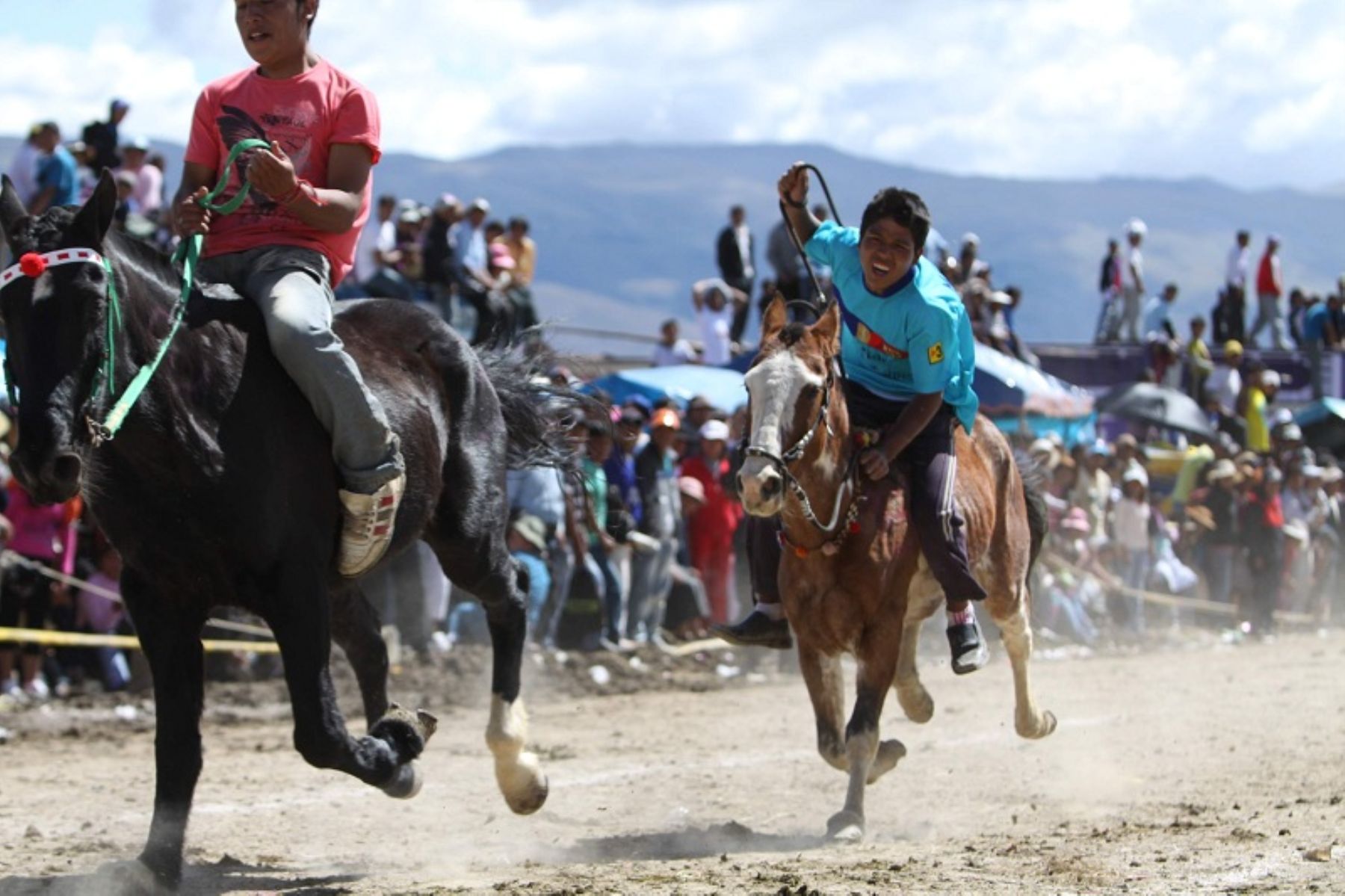 Feria regional en Huancavelica ofrecerá diversas atracciones como la carrera de Morochucos.