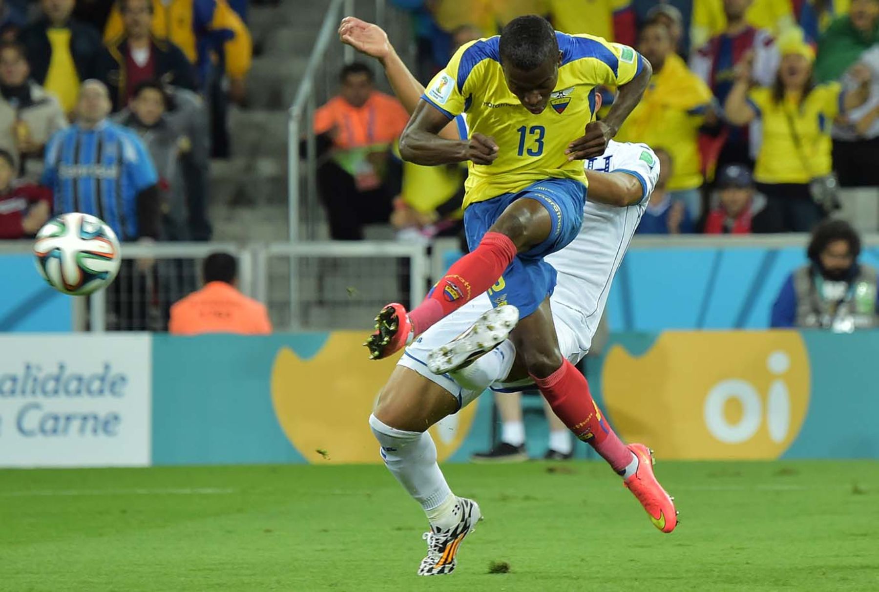 Honduras y Ecuador empatan a un gol en duelo de descarte por el grupo E