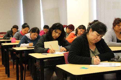 Concurso permite que los maestros sigan creciendo profesionalmente y mejoren su retribución económica. Foto: Difusión