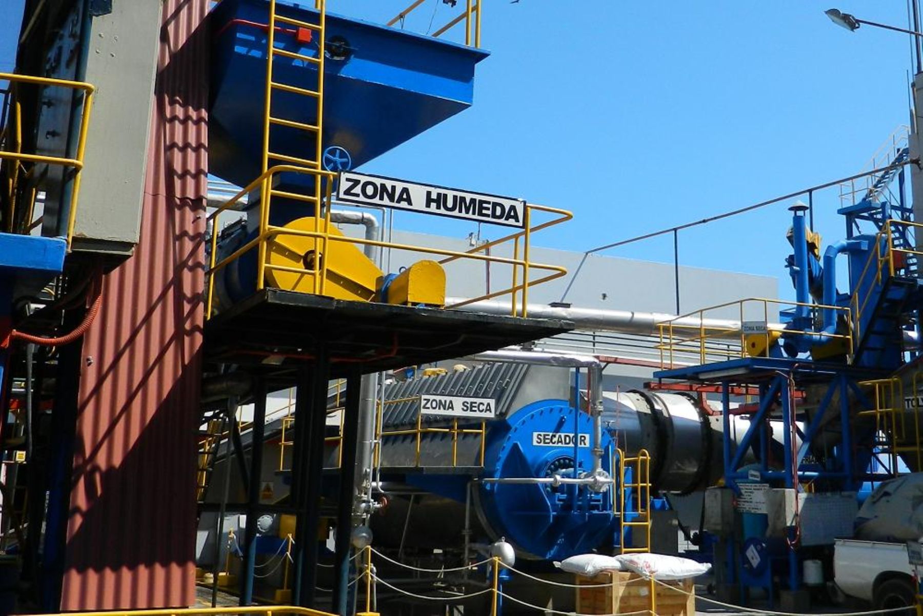Tres empresas pesqueras de Chimbote implementan gas natural en plantas de harina de pescado. ANDINA/Difusión
