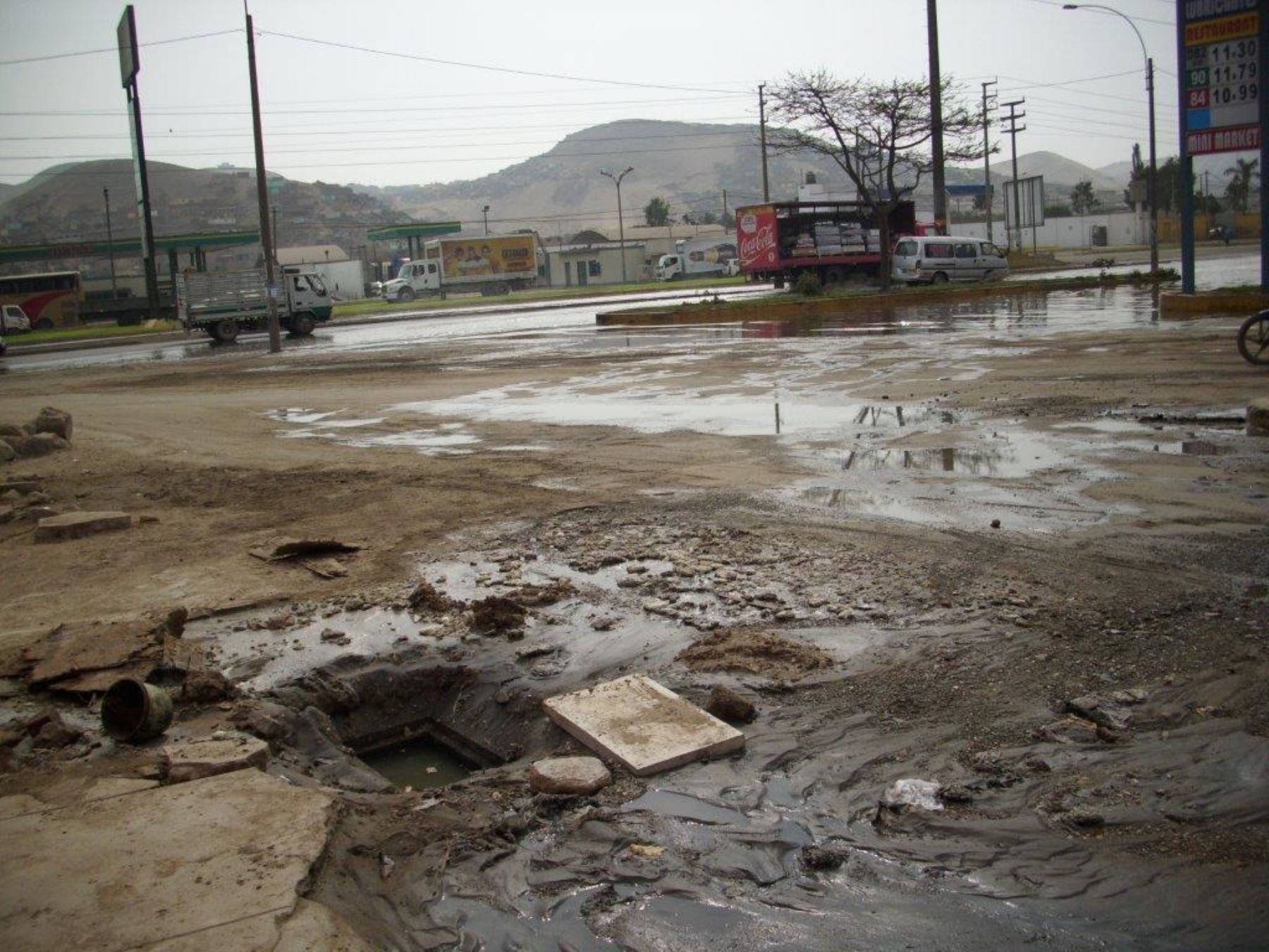 Más de 60,000 atoros anuales en redes de alcantarillado ocurren en Lima y Callao | Agencia Andina