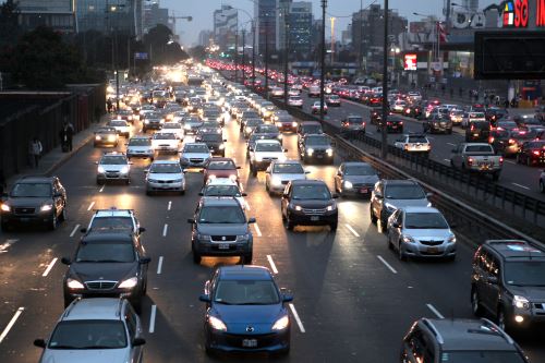 Trafico en Lima. ANDINA/Melina Mejía