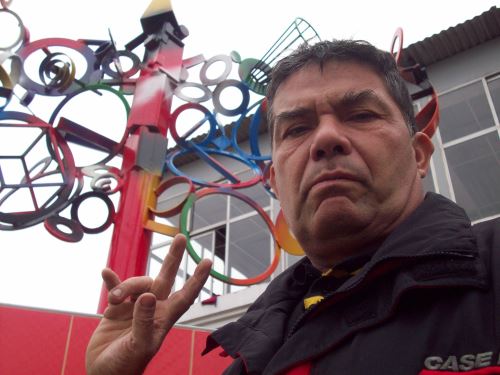 Escultor Miguel Ángel Velit ANDINA/Difusión