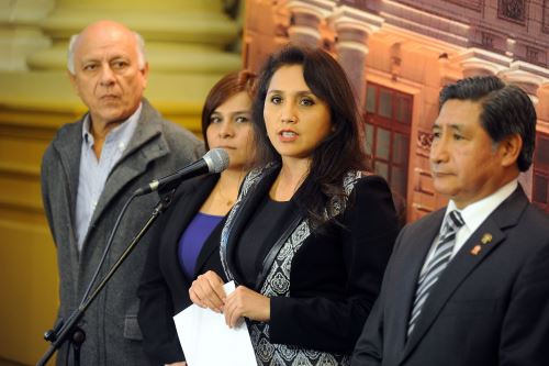 Ana María Solórzano lidera lista de bancada Nacionalista Gana Perú a la Mesa Directiva.