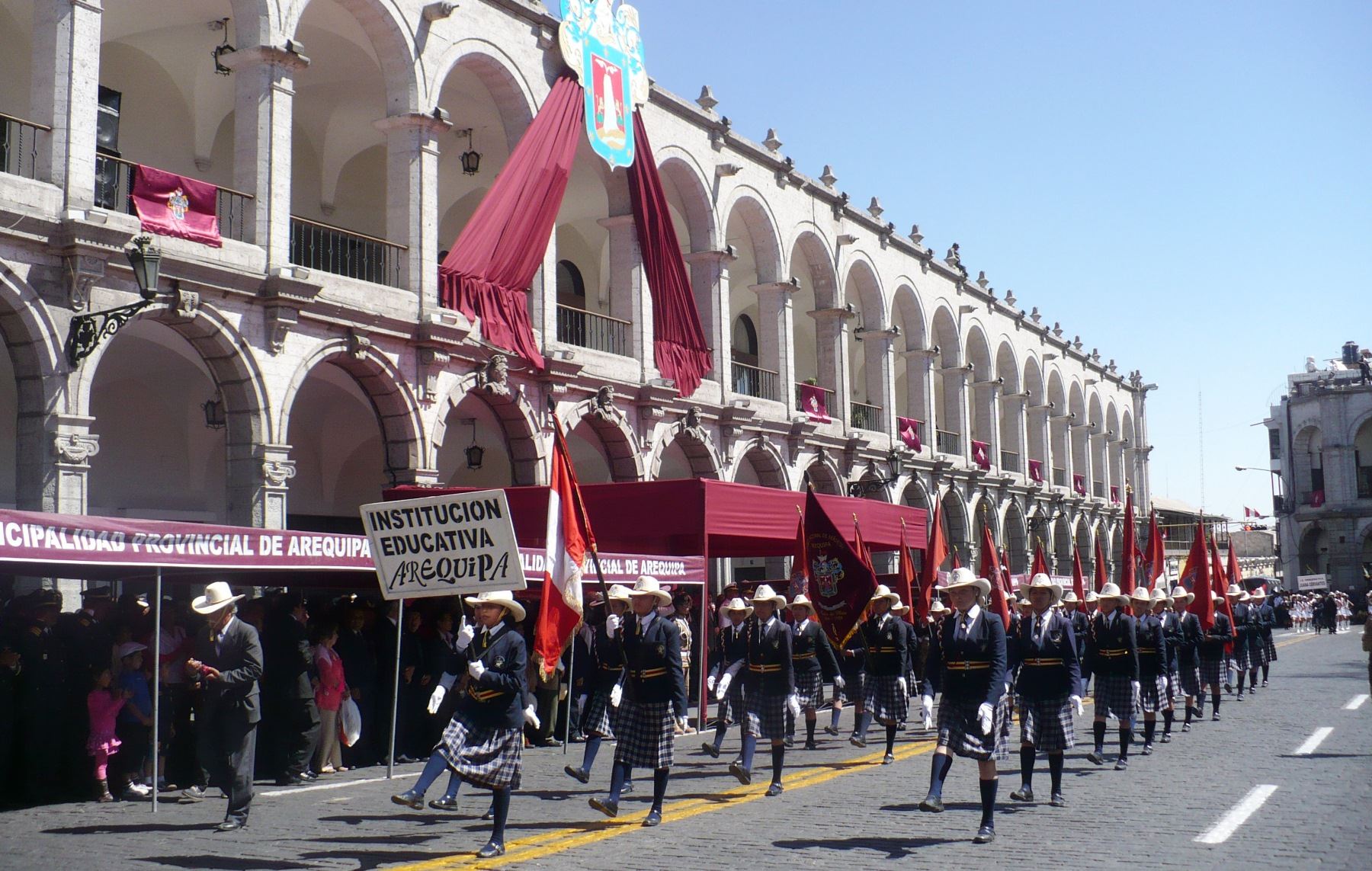 Se inician actividades oficiales por el 474 aniversario de Arequipa