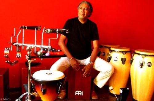 Rafael Santa Cruz.