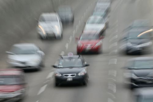 Vehículos livianos son los mayores infractores por exceso de velocidad, afirma la Sutran. ANDINA/archivo