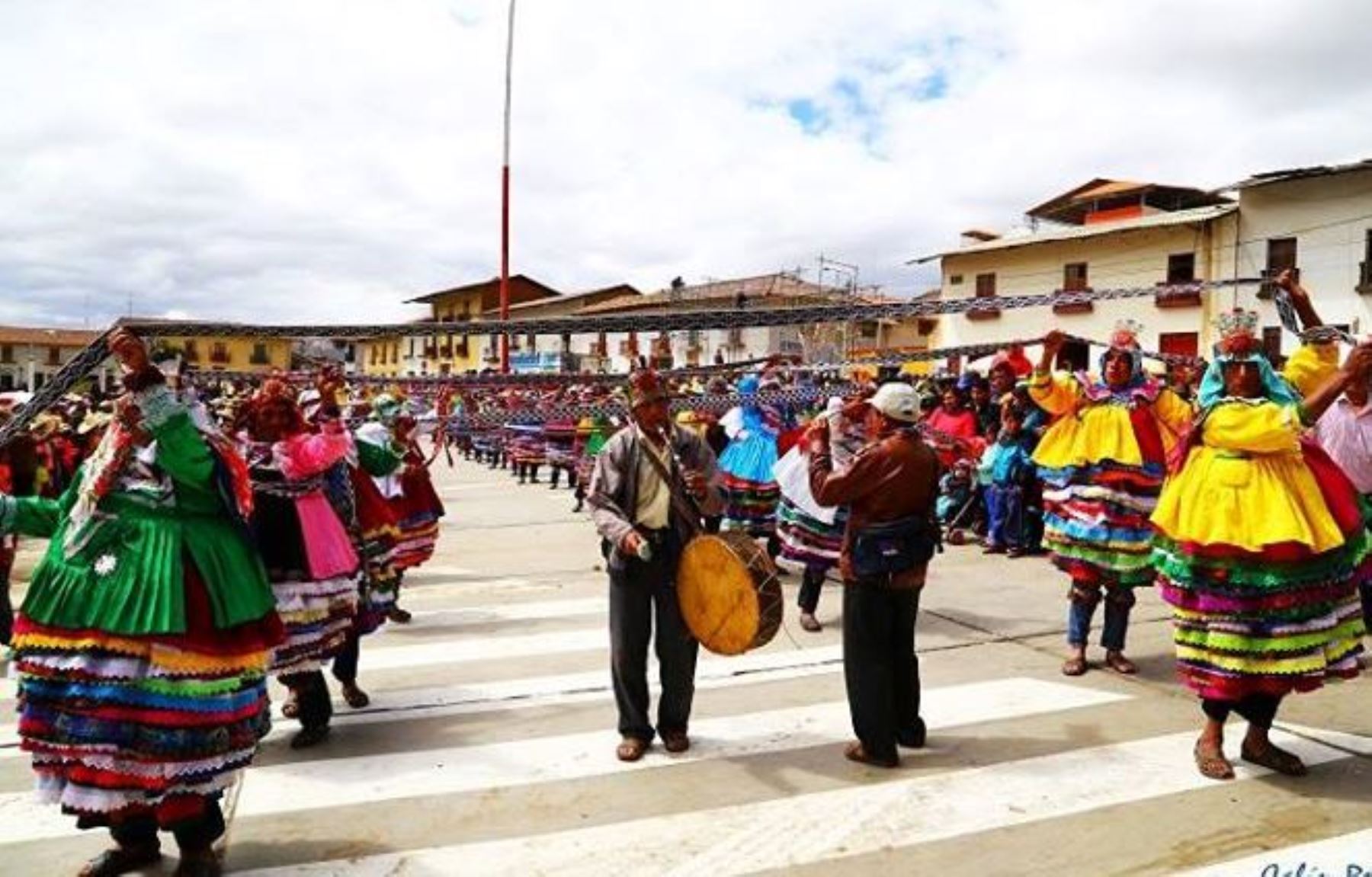 La danza Los Incas de la provincia de Sánchez Carrión, región La Libertad, fue declarada Patrimonio Cultural de la Nación.