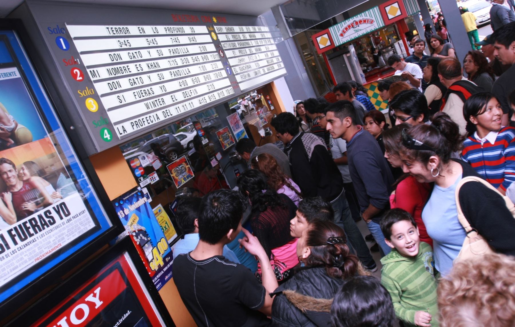 Existe una gran demanda insatisfecha en el mercado de cine en el país.