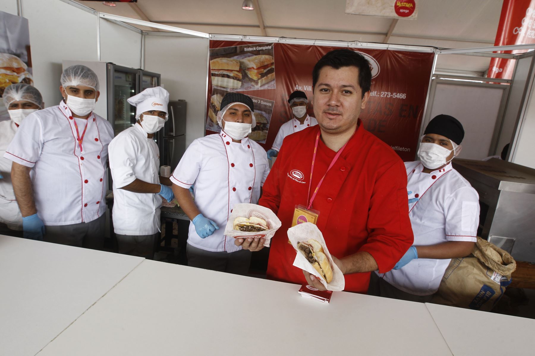 LIMA, PERÚ - SETIEMBRE 07. Stand de El Filetón, Feria Gastronómica Mistura 2014.

Foto: ANDINA/Juan Carlos Guzmán Negrini.