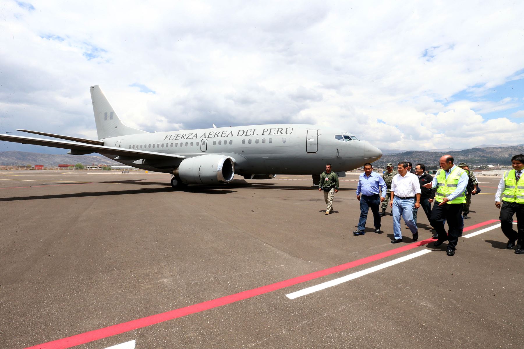 Inauguración del mejoramiento del “Aeropuerto Crnel. FAP Alfredo Mendivil Duarte” (Ayacucho) con participación del presidente Ollanta Humala