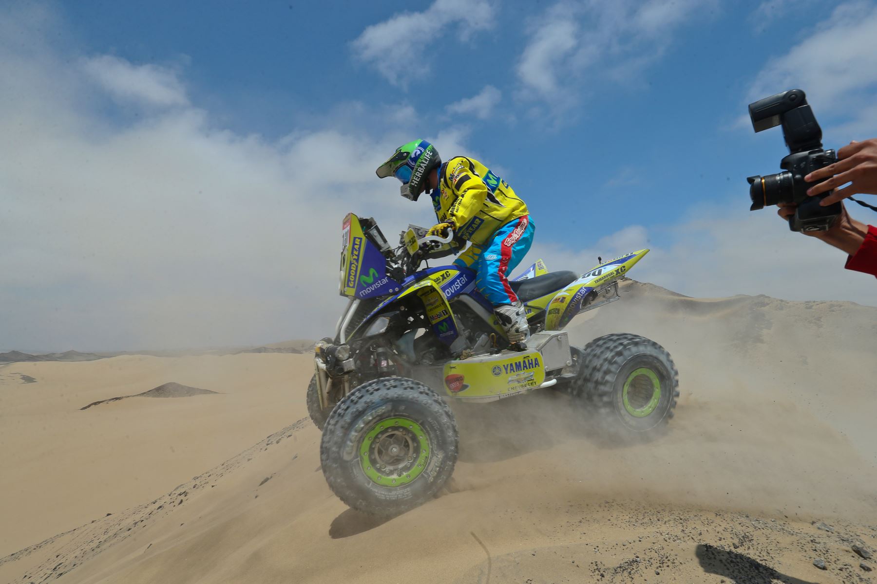 PARACAS,PERÚ-SETIEMBRE 12.El Chileno Ignacio Casale se adjudico el primer puesto en la categoria motos en la 1era etapa del Dakar Series" Desafío Inca 2014" en la dunas de Paracas.Foto: ANDINA/archivo.