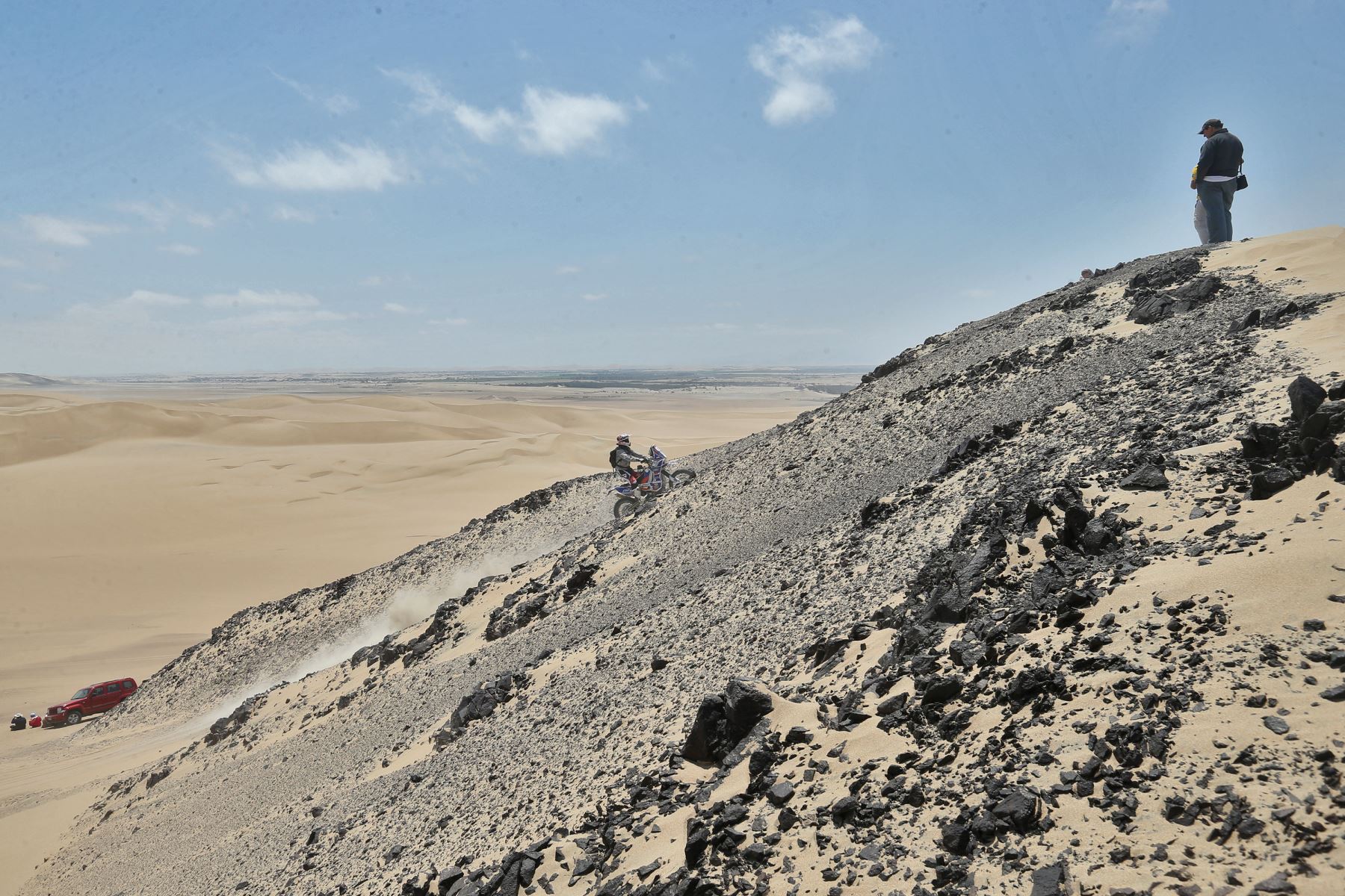 PARACAS,PERÚ-SETIEMBRE 12.Inicio de la competencia Dakar Series " Desafío Inca 2014" en la dunas de Paracas.Foto: ANDINA/archivo.