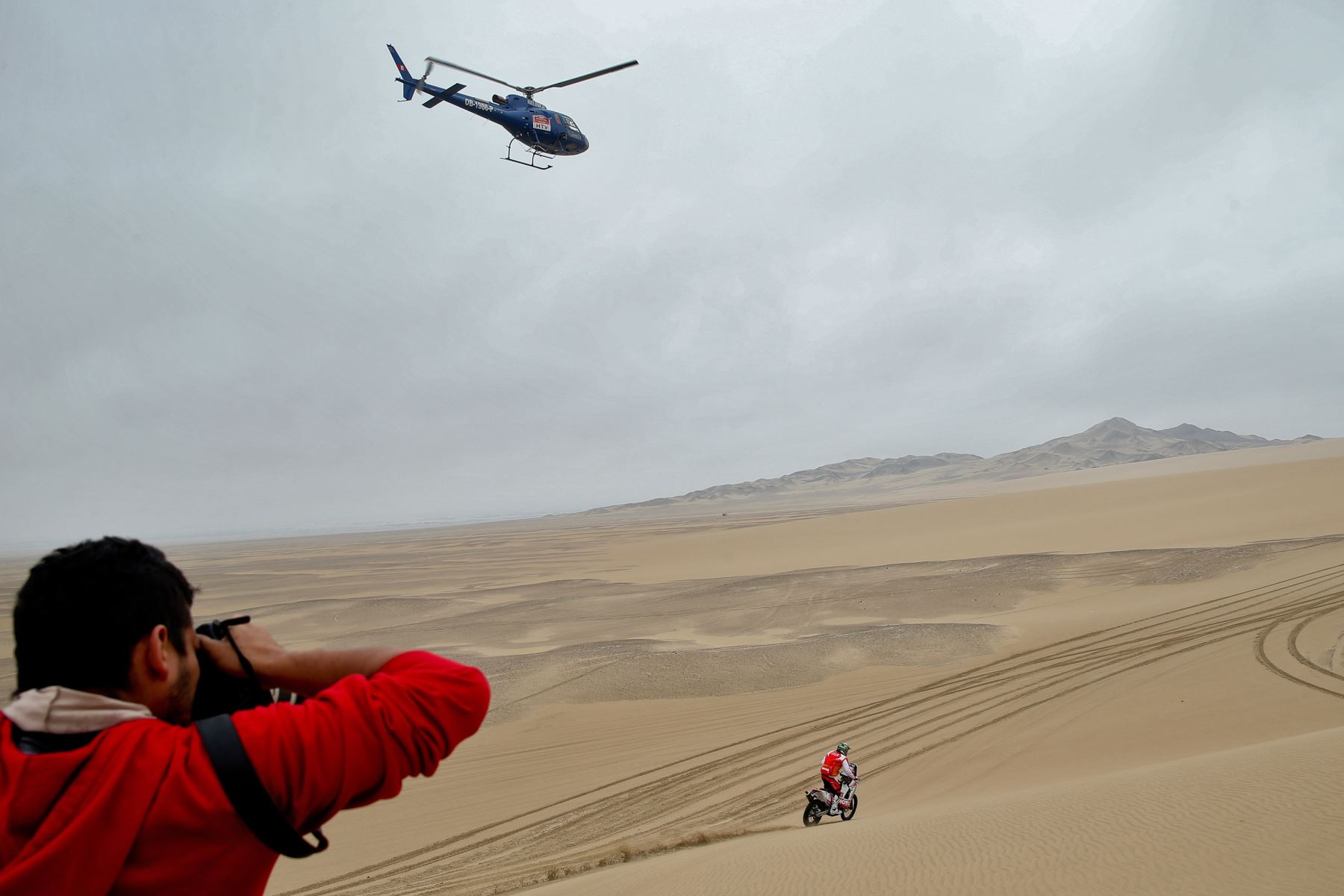 PARACAS,PERÚ-SETIEMBRE 12.El Peruano Felipe Rios de la categoría motos se adjudicó el tercer puesto de la 1era etapa del Dakar Series " Desafío Inca 2014" en la dunas de Paracas.Foto: ANDINA/archivo.