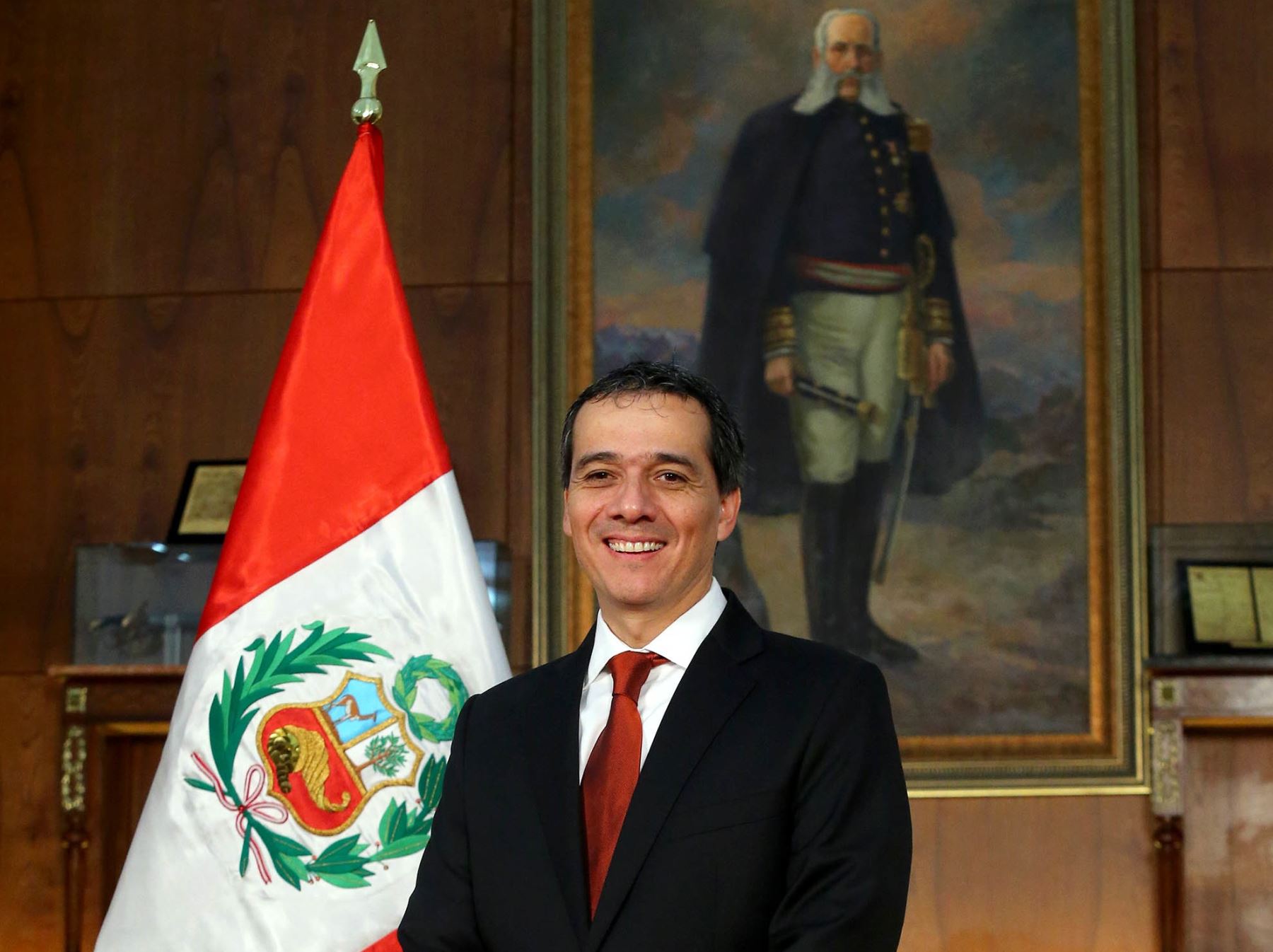 El Presidente de la República, Ollanta Humala Tasso, tomó juramento al nuevo ministro de Economía y Finanzas, Alonso Segura.Foto: ANDINA/Prensa Presidencia