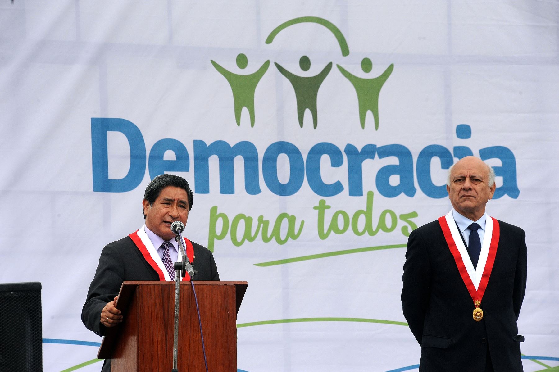 La Democracia En El Perú Y Principales Problemas 6121