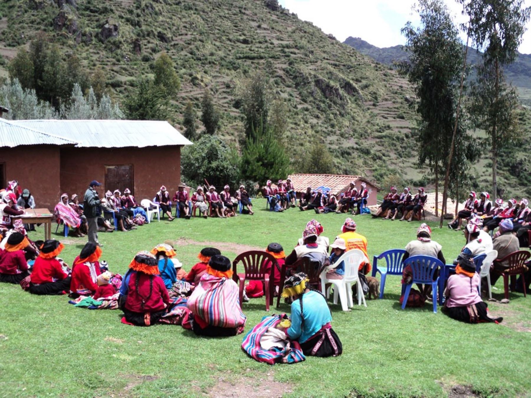 Reconocen a comunidad cusqueña de Siusa como modelo de desarrollo |  Noticias | Agencia Peruana de Noticias Andina