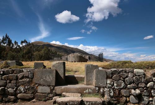 Dentro del polígono del sitio arqueológico se ha observado suelos removidos (terrenos arados) y plantaciones de papas, tarwi y otros; así como la presencia de algunas viviendas con fines agrícolas.ANDINA/Carlos Lezama