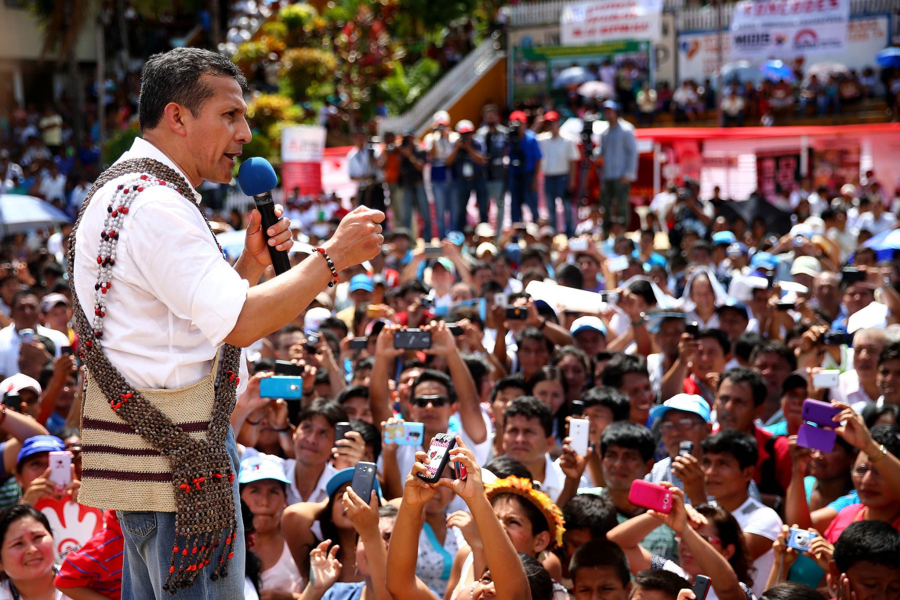 AMAZONAS,PERÚ-OCTUBRE 20.Presidente Ollanta Humala participa en el “Lanzamiento del Paquete Normativo para Acceso a Servicios de las Comunidades Nativas de la Amazonia” en el Distrito de Santa María de Nieva, Provincia Condorcanqui, Región Amazonas.Foto:ANDINA/Prensa Presidencia