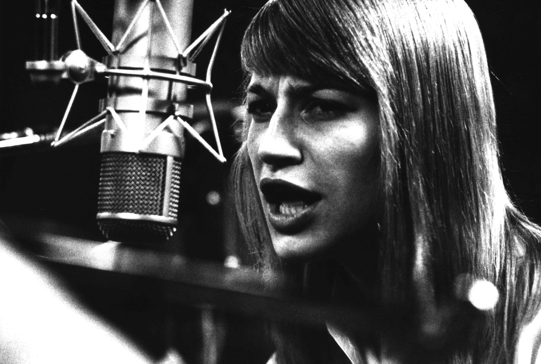 Mary Travers. Internet/Medios