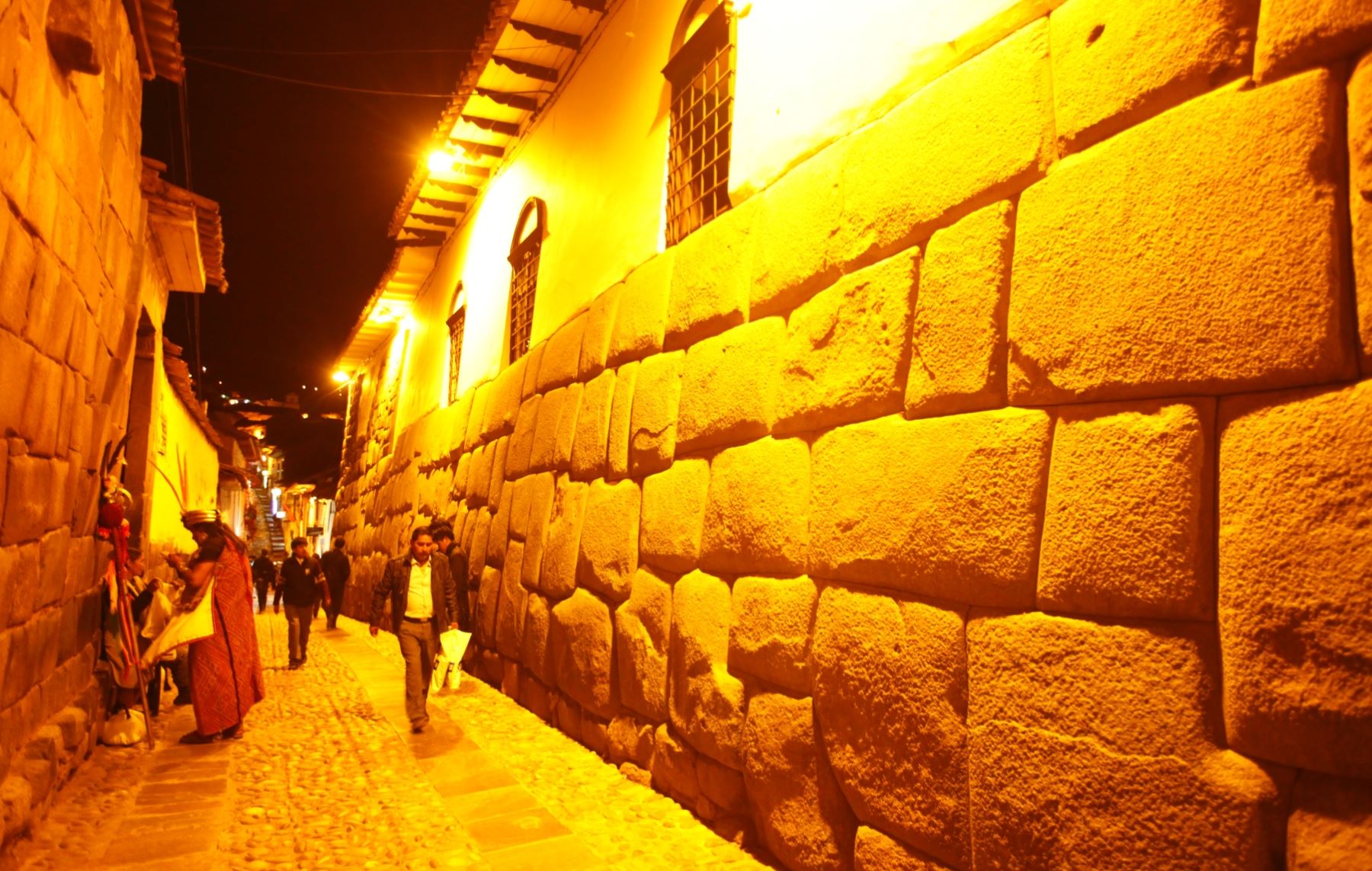 Se impulsará nuevo circuito turístico de Cusco para conocer sus calles y plazas históricas.