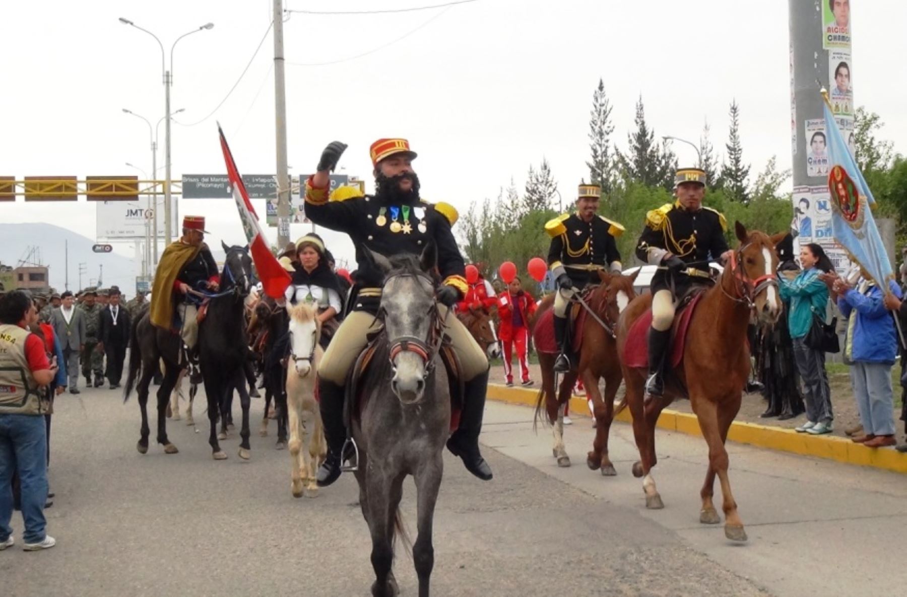 Marcha de Cáceres llegó a Huancayo después de tres días de recorrido. Foto: ANDINA/Pedro Tinoco.