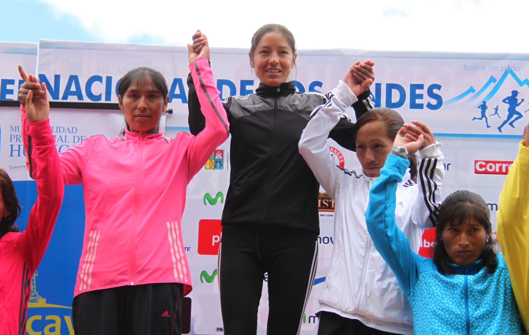 La fondista Inés Melchor ganó nuevamente en la Maratón de los Andes, en Huancayo, Junín.