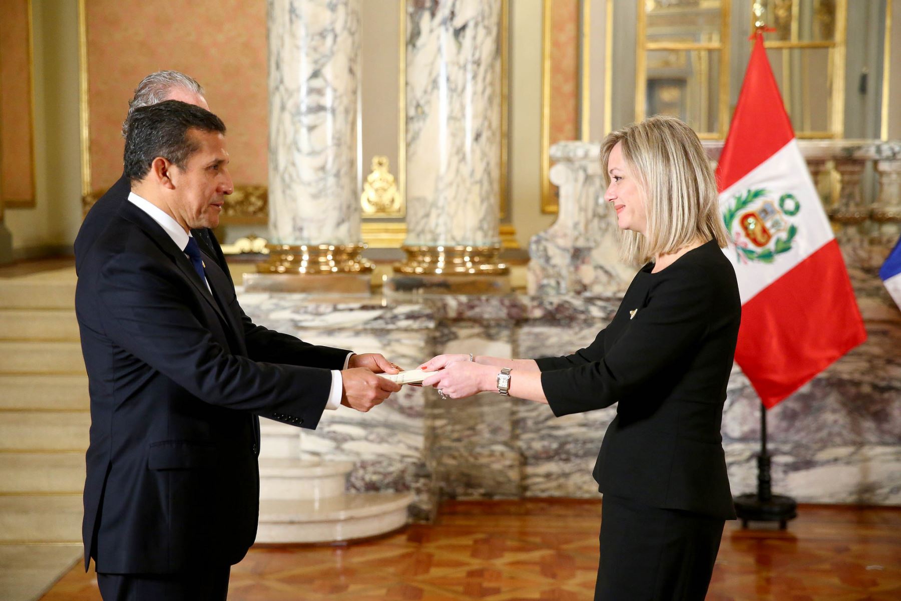 Presidente Ollanta Humala recibió las cartas credenciales de los nuevos embajadores de Australia, Panamá, Francia y Guatemala