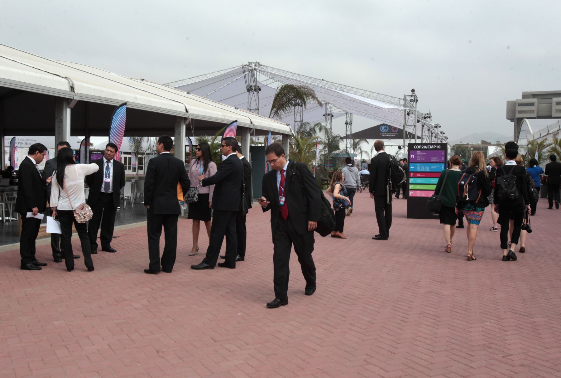 LIMA PERU, DICIEMBRE 1. Preparación de las  delegaciones para el inicio de la COP20.  Foto: ANDINA/Melina Mejía