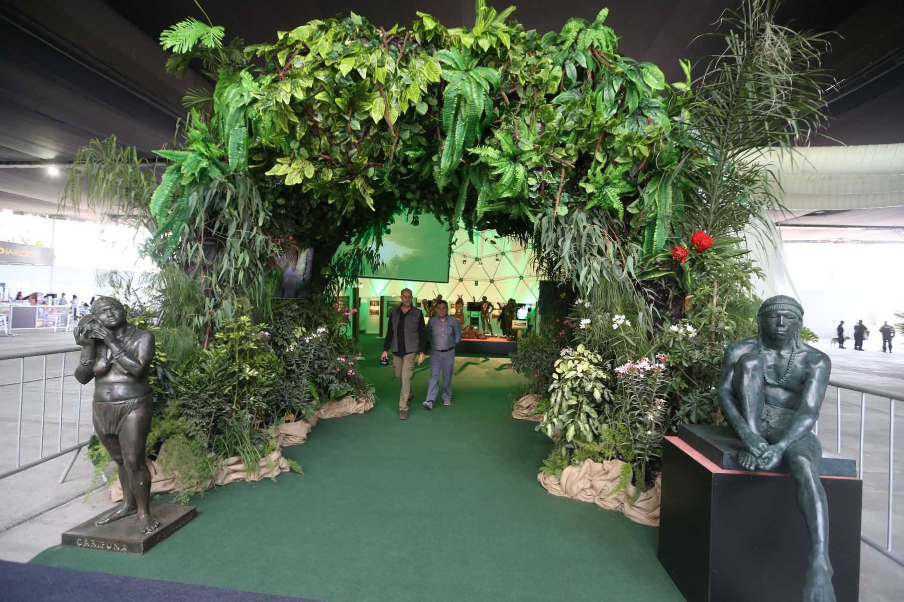 LIMA PERU, DICIEMBRE 1. "Voces por el Clima” es un espacio de la COP20, ofrece áreas de exposición e intercambio para comunicar y sensibilizar al público sobre la importancia del cambio climático.Foto: ANDINA/Vidal Tarqui