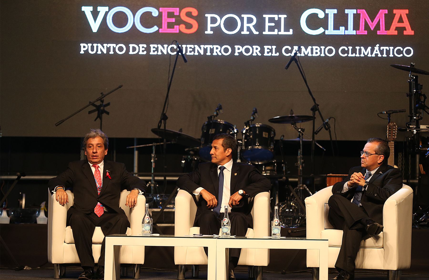 LIMA PERU, DICIEMBRE 1. Presidente de la República inaugura "Voces por el Clima” es un espacio de la COP20, ofrece áreas de exposición e intercambio para comunicar y sensibilizar al público sobre la importancia del cambio climático.Foto: ANDINA/Vidal Tarqui