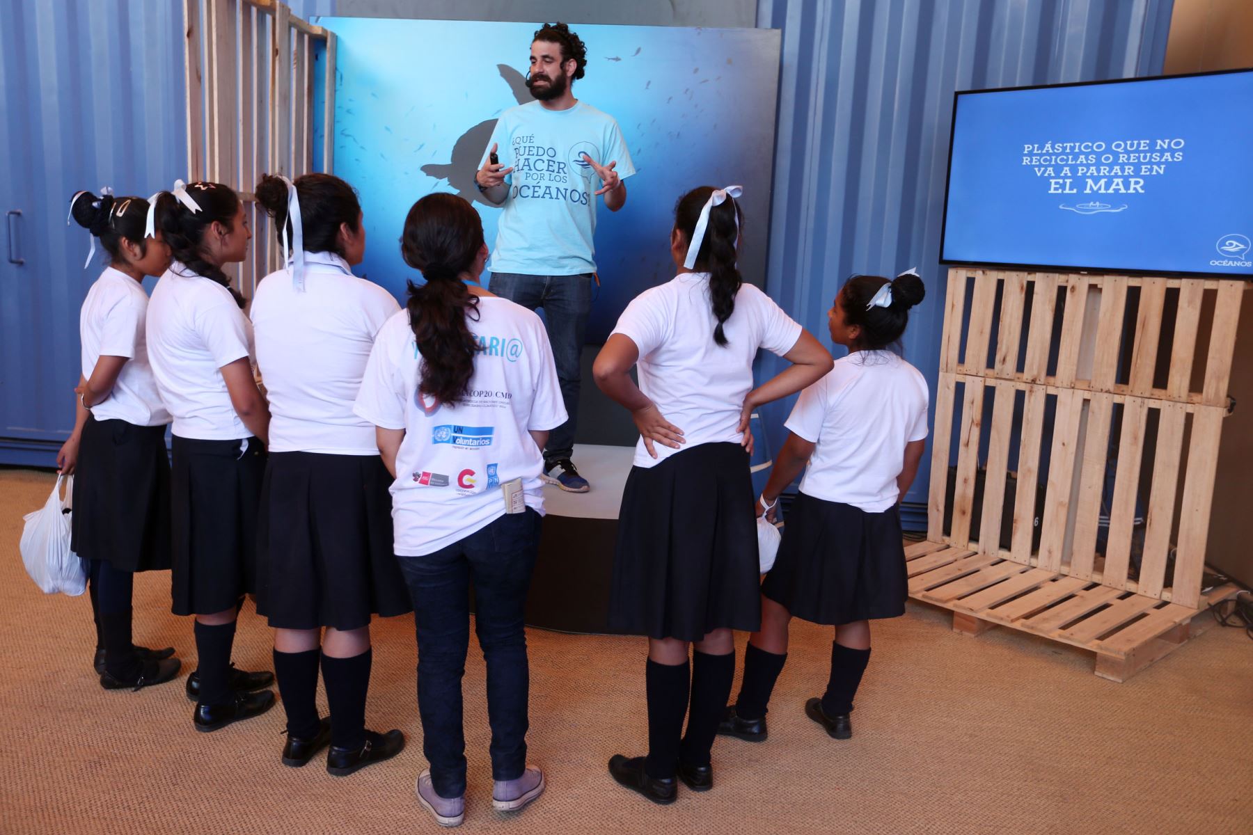 LIMA PERU, DICIEMBRE 1. "Voces por el Clima” es un espacio de la COP20, ofrece áreas de exposición e intercambio para comunicar y sensibilizar al público sobre la importancia del cambio climático.Foto: ANDINA/Vidal Tarqui