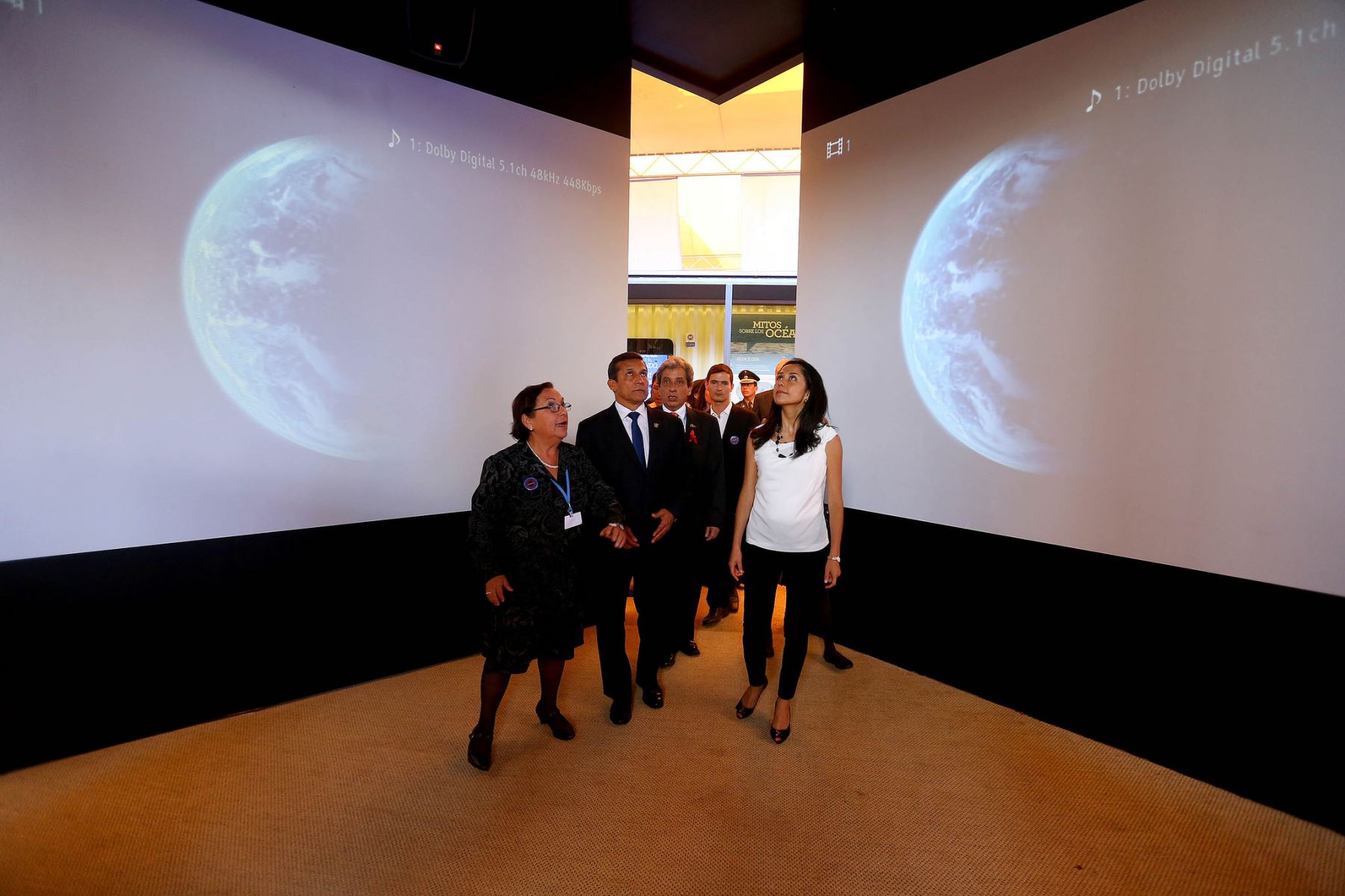 Exposición “Voces por el Clima” fue inaugurada por el presidente Ollanta Humala en el Jockey Club del Perú