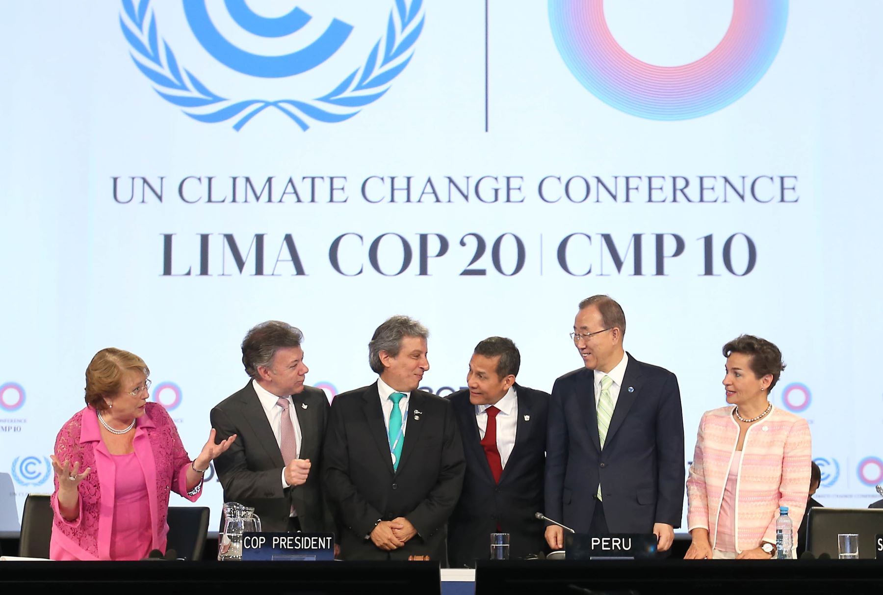 LIMA PERÚ, DICIEMBRE 10. Presidente Ollanta Humala, Michelle Bachelet, Presidenta de Chile, Presidente de Colombia, Manuel Santos y Ban-ki Moon Secretario General de las Naciones Unidas participan Sesión plenaria en la COP20. Foto: ANDINA/archivo