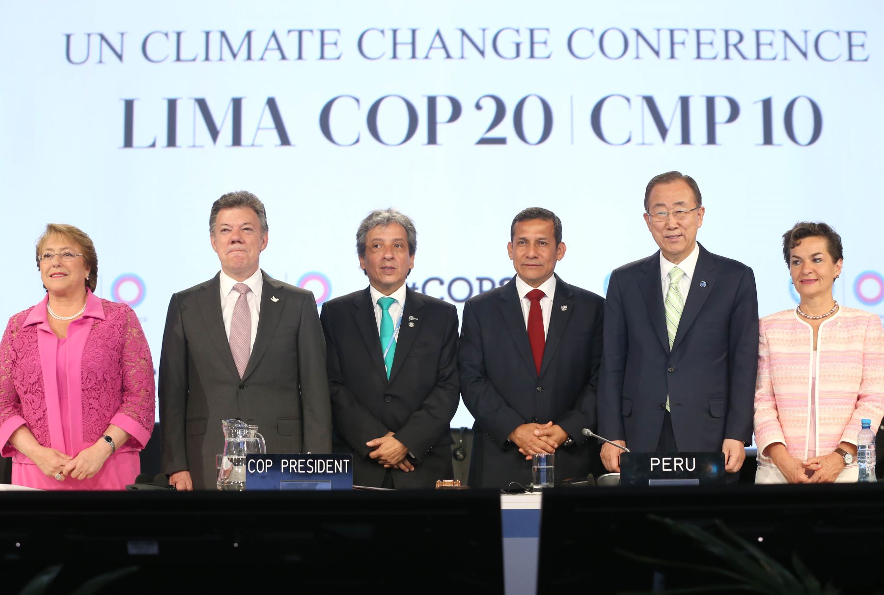 LIMA PERÚ, DICIEMBRE 10. Presidente Ollanta Humala, Michelle Bachelet, Presidenta de Chile, Presidente de Colombia, Manuel Santos y Ban-ki Moon Secretario General de las Naciones Unidas participan Sesión plenaria en la COP20. Foto: ANDINA/archivo