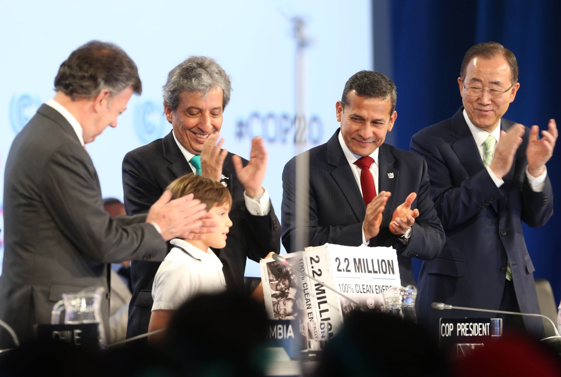 LIMA PERÚ, DICIEMBRE 10. Presidente Ollanta Humala, Michelle Bachelet, Presidenta de Chile, Presidente de Colombia, Manuel Santos y Ban-ki Moon Secretario General de las Naciones Unidas participan Sesión plenaria en la COP20. Foto: ANDINA/archivo