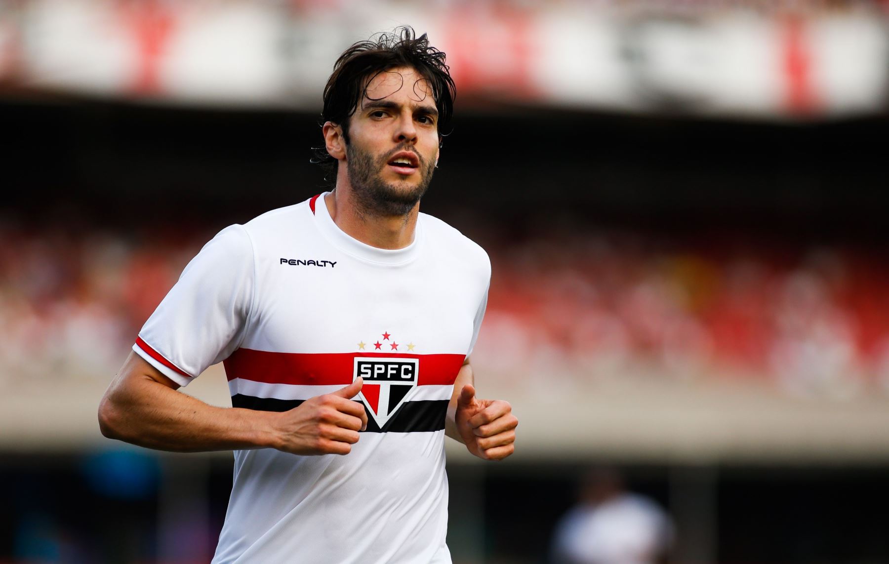 Con Sao Paulo, Kaká jugó 19 partidos y anotó 3 tantos.