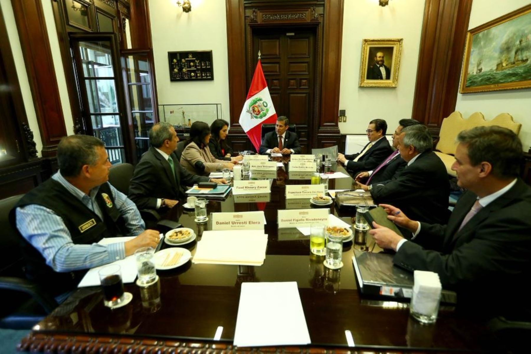 Presidente Ollanta Humala encabeza consejo de estado sobre seguridad.