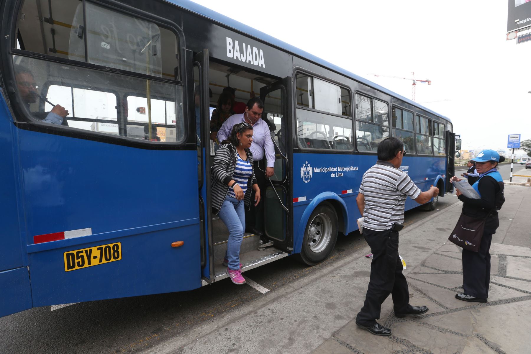 "Baja" es la expresión habitual que usamos los peruanos cuando llegamos al destino. Foto: Andina   