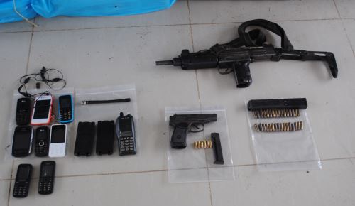 Material incautado por fuerzas del orden en el Vraem.