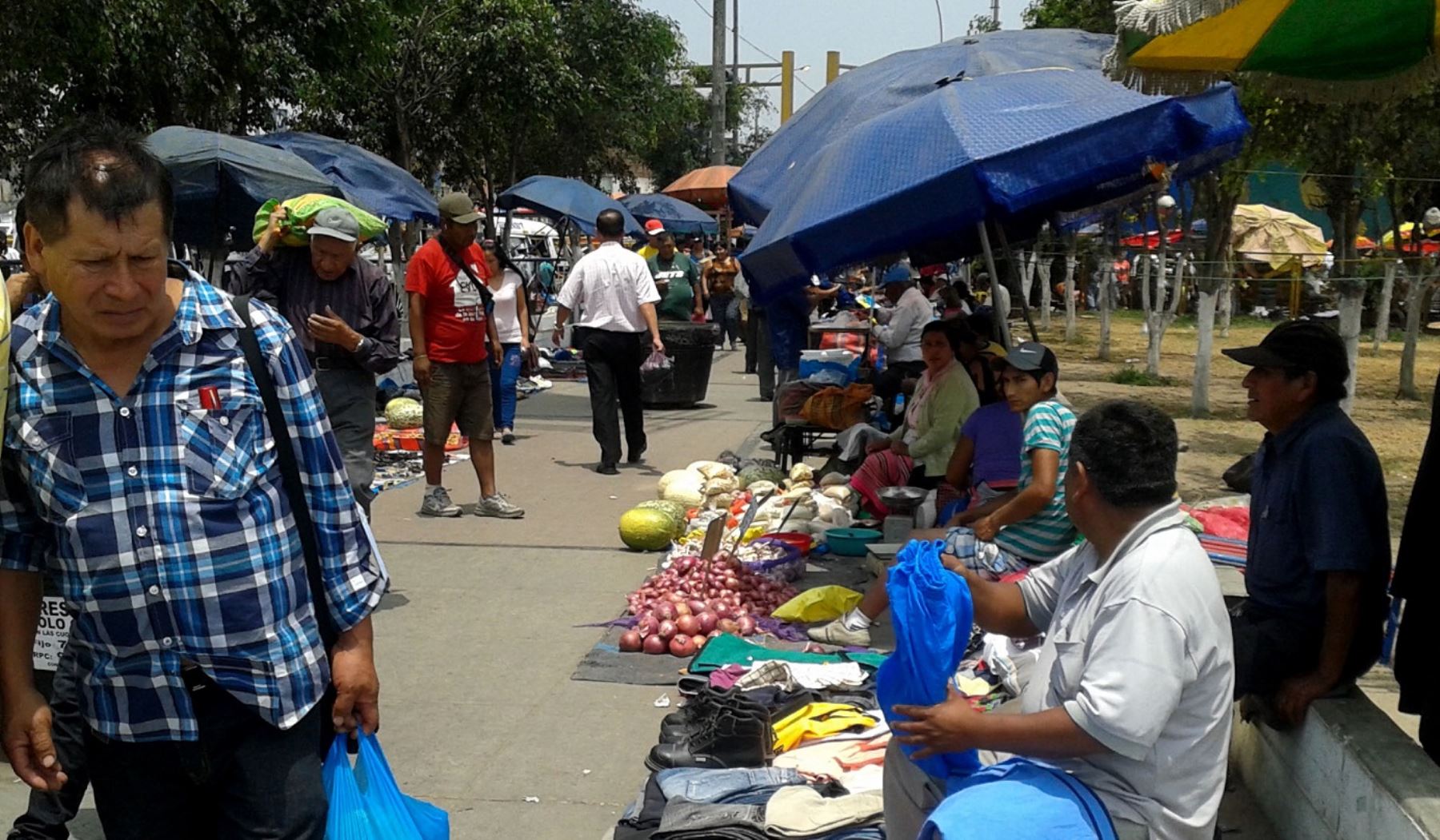 Comerciantes informales habían ocupado zona comercial de Caquetá, en el distrito del Rímac, por mucho tiempo y tal situación generaba inseguridad ciudadana e insalubridad.